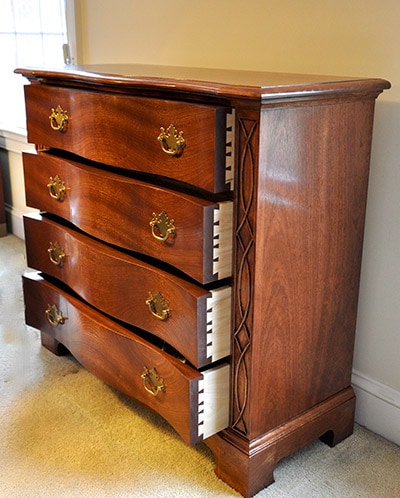Mahogany Serpentine Chest Of Drawers Built By James Huggett Showing Dovetails 