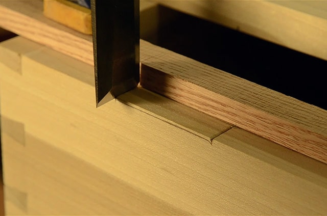 Installing Butt Hinges On A Dovetail Chest Using A Chisel To Layout The Mortise
