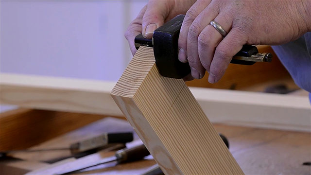 Scribing A Tenon With A Mortice Gauge