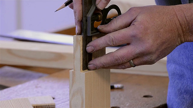 Laying Out A Tenon With A Combination Square