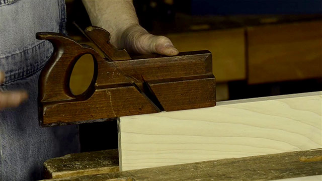 Using A Wooden Tongue And Groove Plane